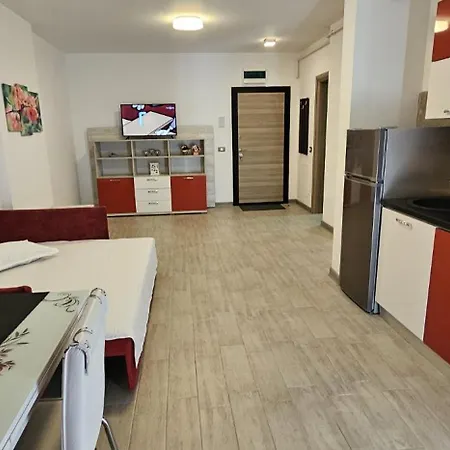 Deluxe Premium In Complex Si Piscina Interioara 3*