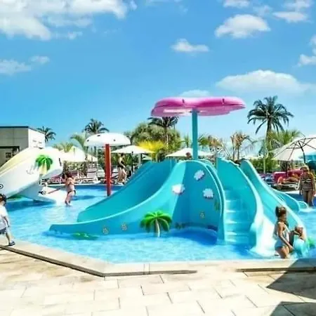 Deluxe Premium In Complex Si Piscina Interioara Appartamento