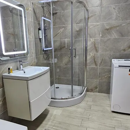 Deluxe Premium In Complex Si Piscina Interioara *