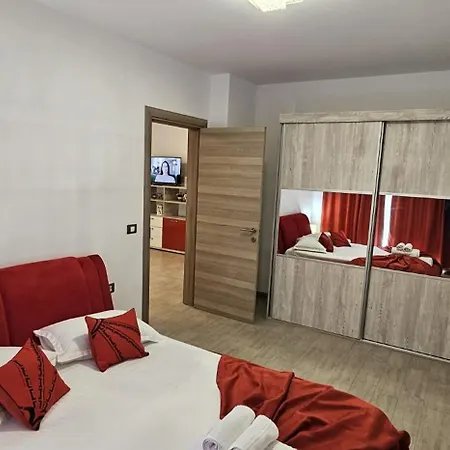 Apartment Deluxe Premium In Complex Si Piscina Interioara