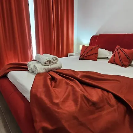 Appartamento Deluxe Premium In Complex Si Piscina Interioara