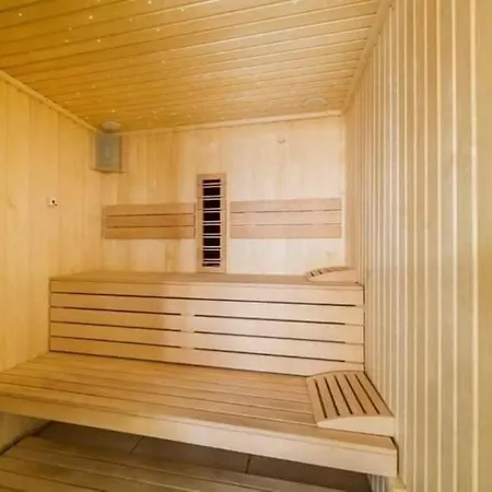 Deluxe Premium In Complex Si Piscina Interioara Apartment Navodari
